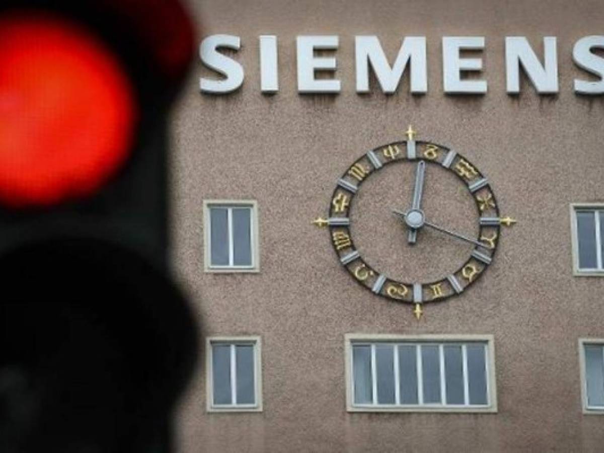 Reorganización de Siemens implicaría supresión de 12.000 empleos