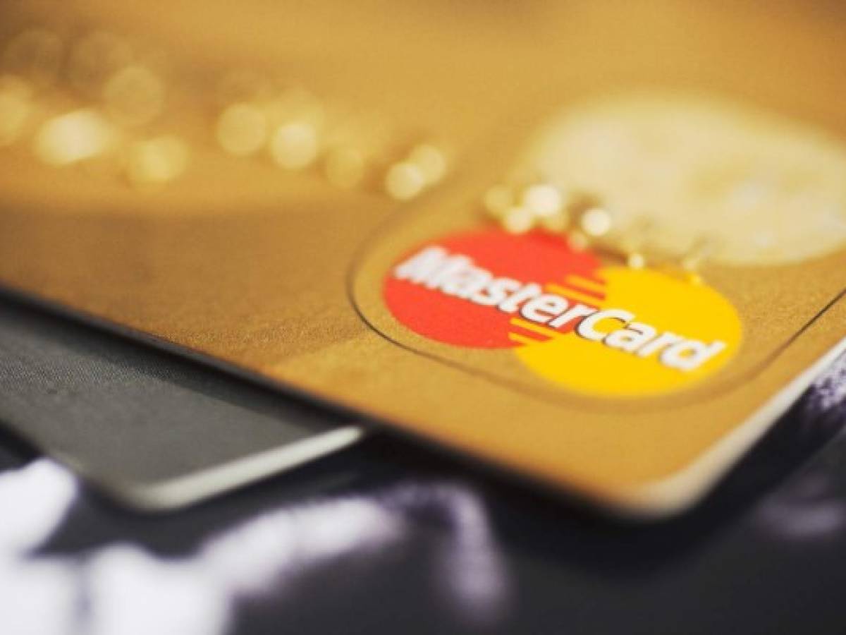 Mastercard: Comerciantes podrán aceptar pagos en criptomonedas