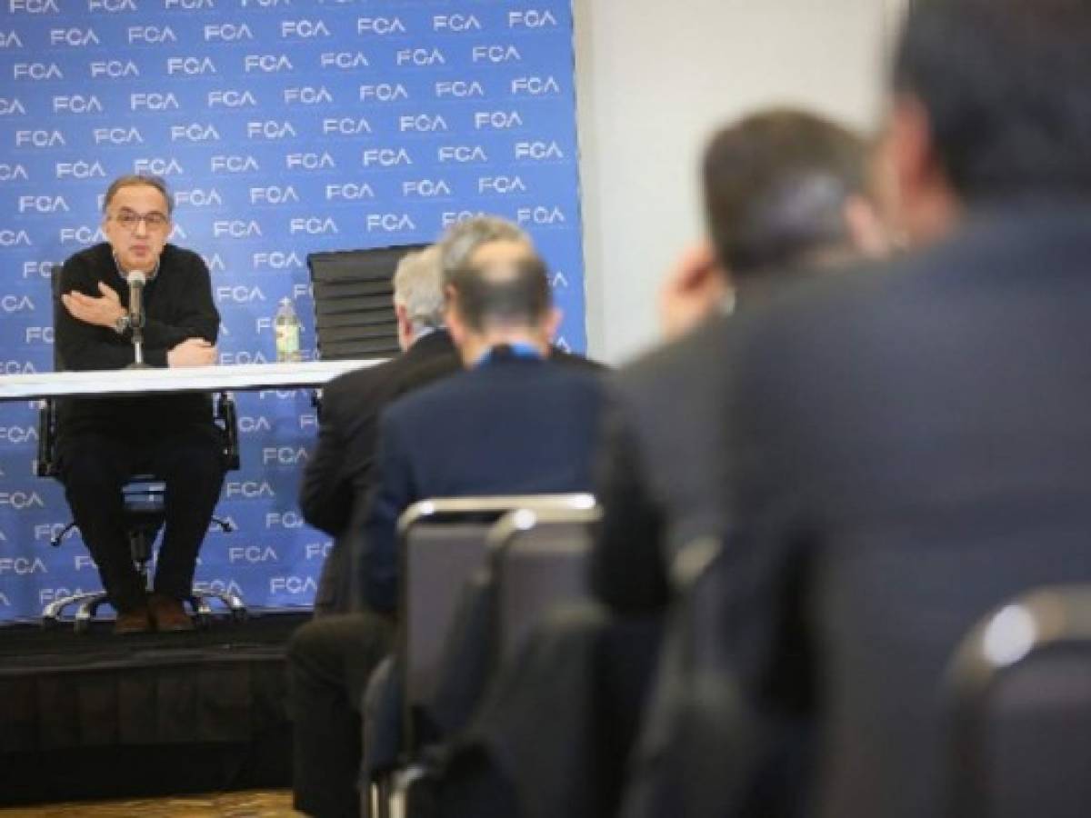 Acciones de Fiat Chrysler caen tras acusación de inflar ventas en EEUU