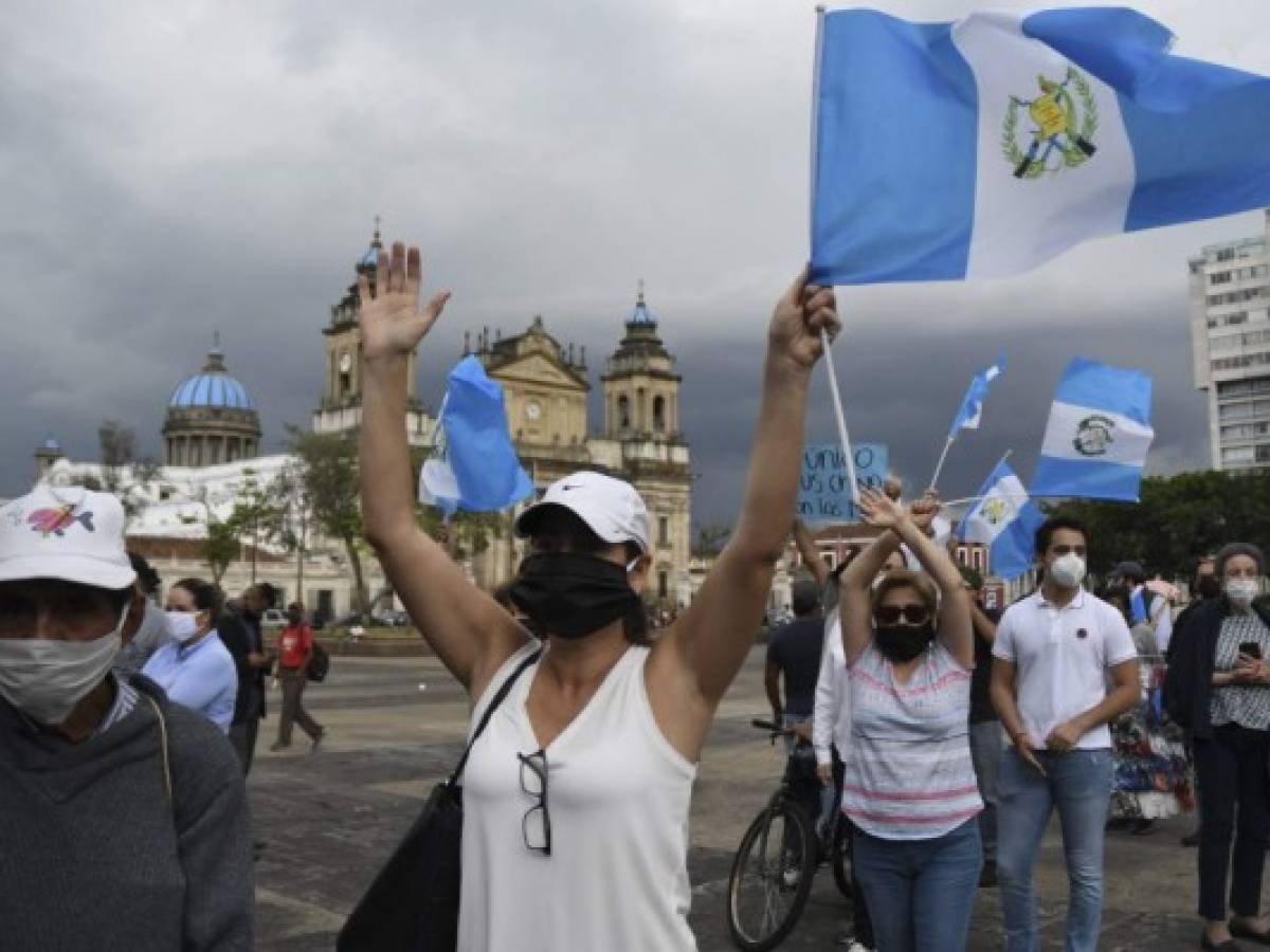Presidente de Guatemala amplía estado de calamidad por pandemia