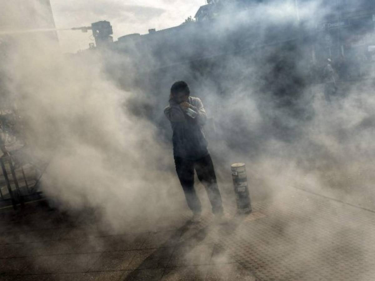 Chile: Manifestantes incendian edificio de diario más antiguo en circulación