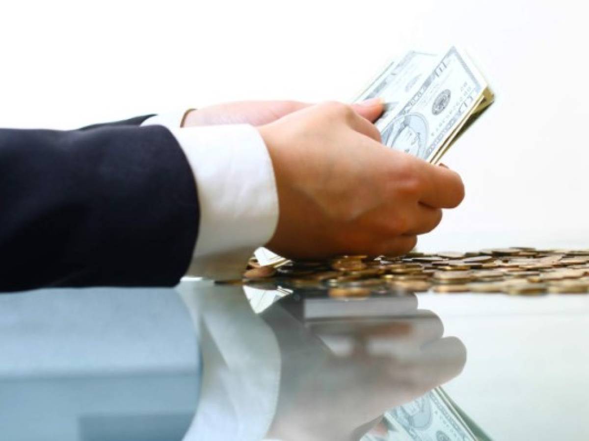 El Salvador: Deuda pública llegó al 56 % del PIB en mayo tras crecer en US$872,2 millones