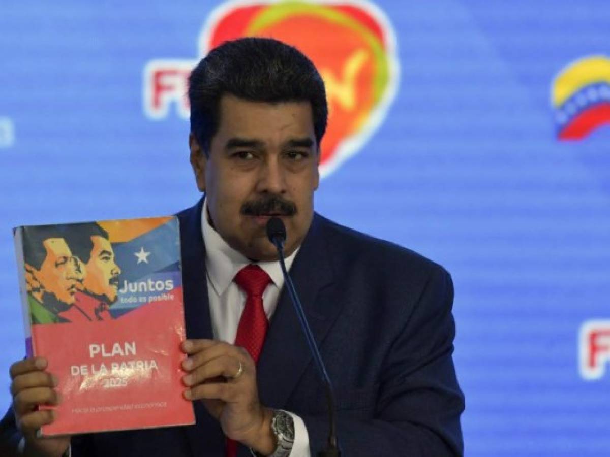 Venezuela: Guaidó denuncia que Maduro intenta mover US$1.200 M hacia Uruguay