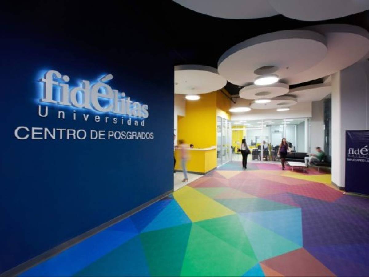 Universidad Fidélitas abre centro de posgrados