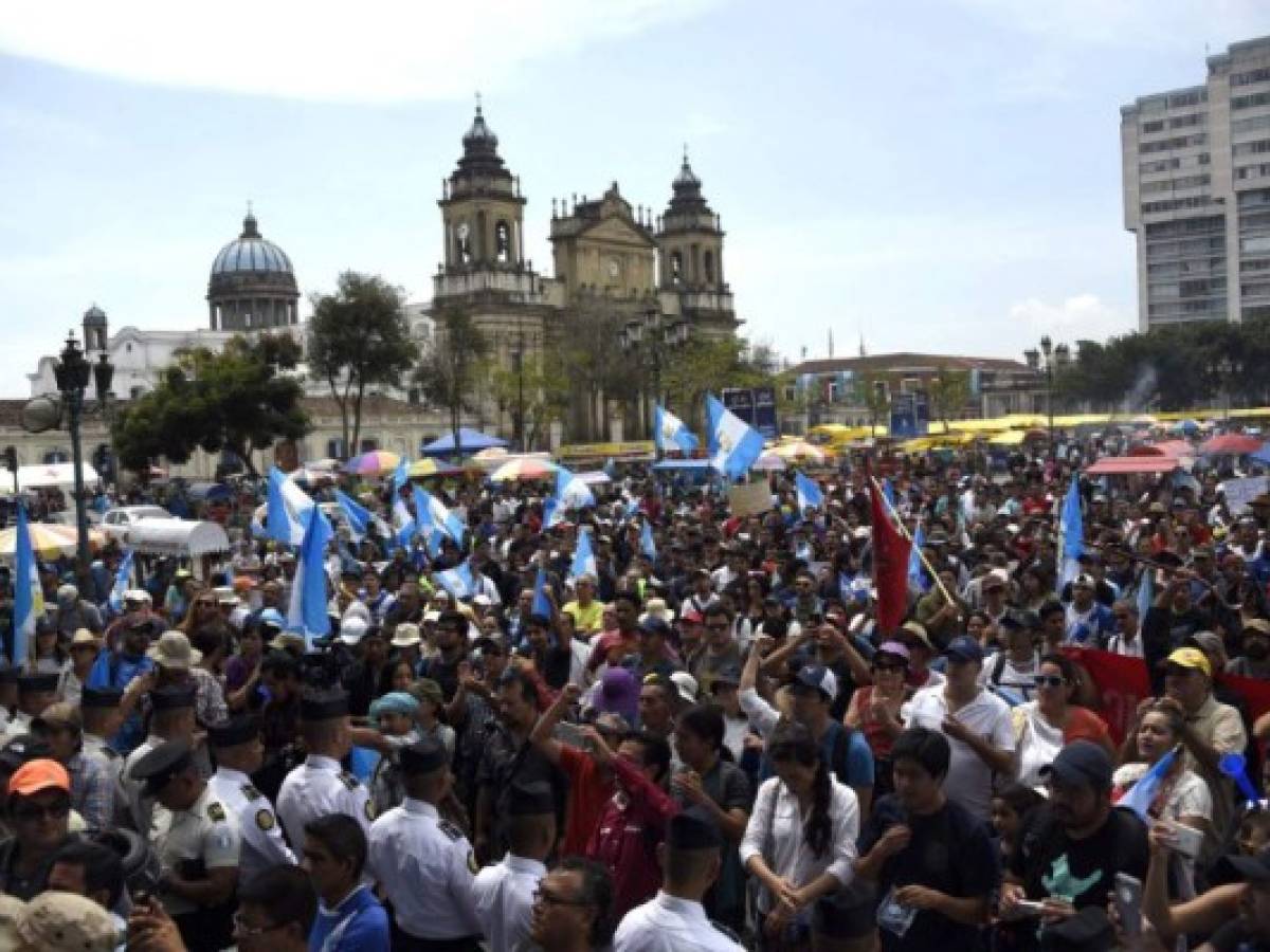 Guatemala: Protestas anticorrupción marcan festejos de independencia