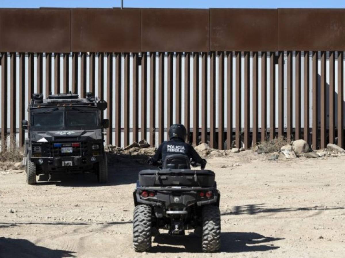 EEUU: Detenciones en frontera con México sumaron casi un millón en 12 meses