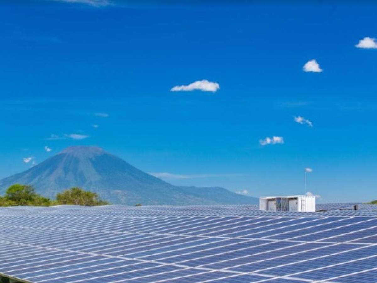 Termina primera fase de proyecto solar de US$48 millones de AES El Salvador y CMI