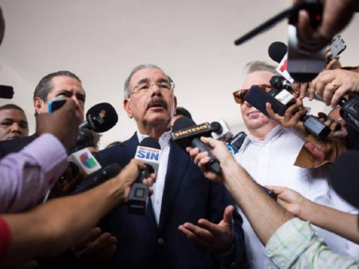 Medina asegura reelección en República Dominicana con abrumadora victoria