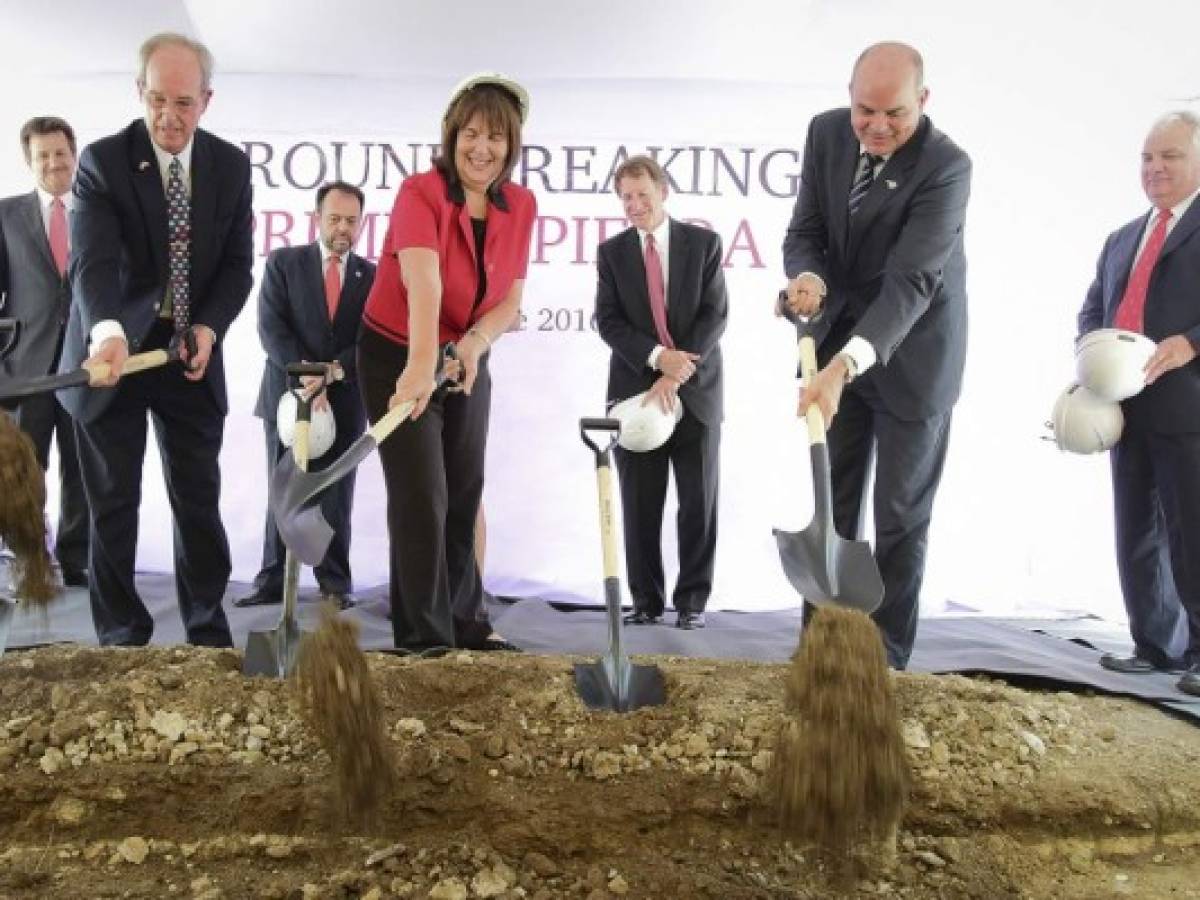 Primera piedra del campus de Texas Tech University Costa Rica