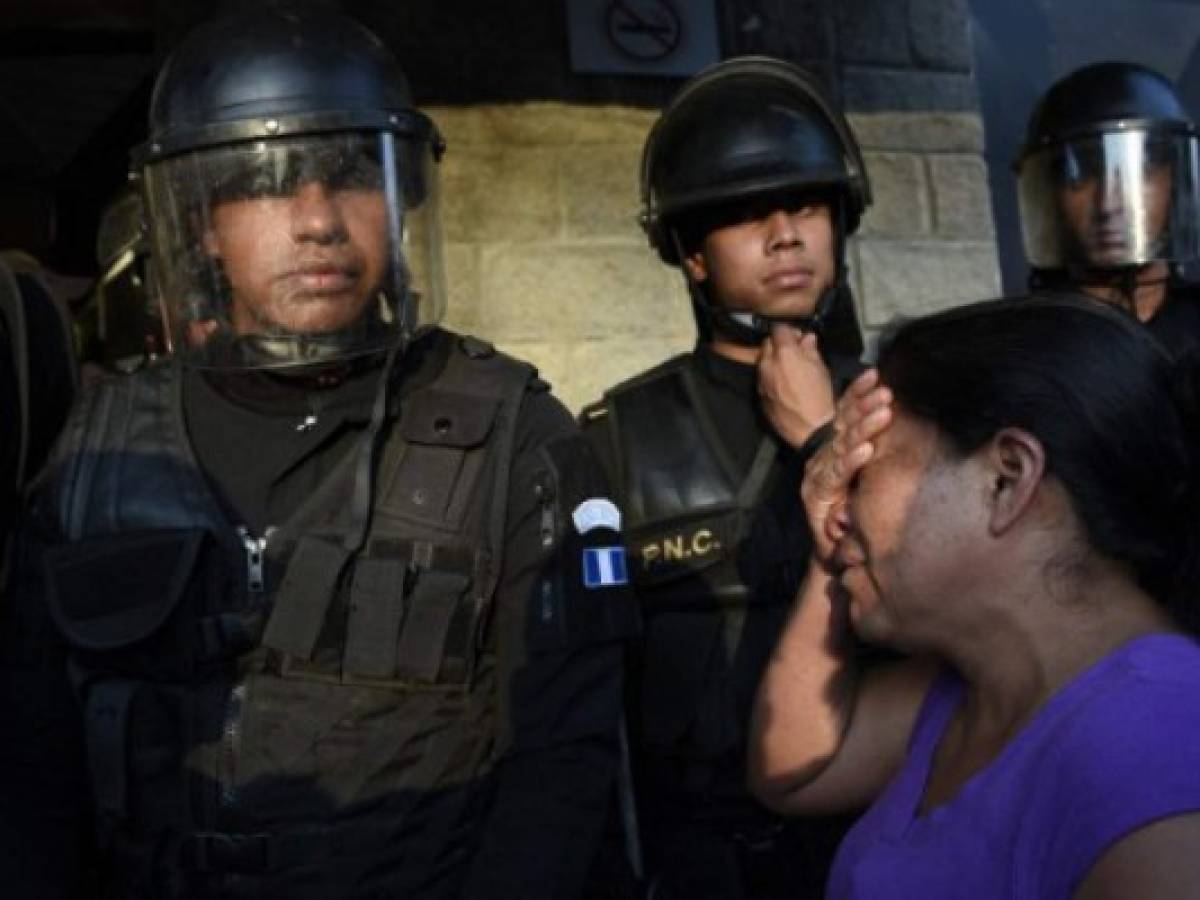 Guatemala: Al menos 22 muertes por incendio de refugio juvenil