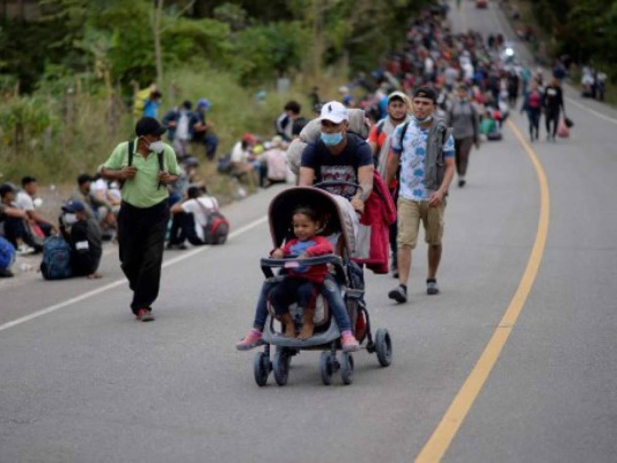 Caravana rumbo a EE.UU. suma más de 9.000 migrantes