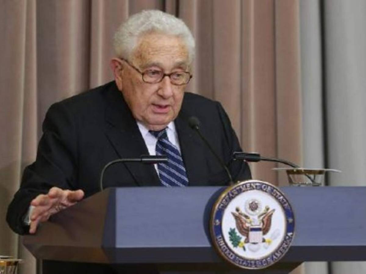 Kissinger consideró invadir y 'aplastar' Cuba en 1976
