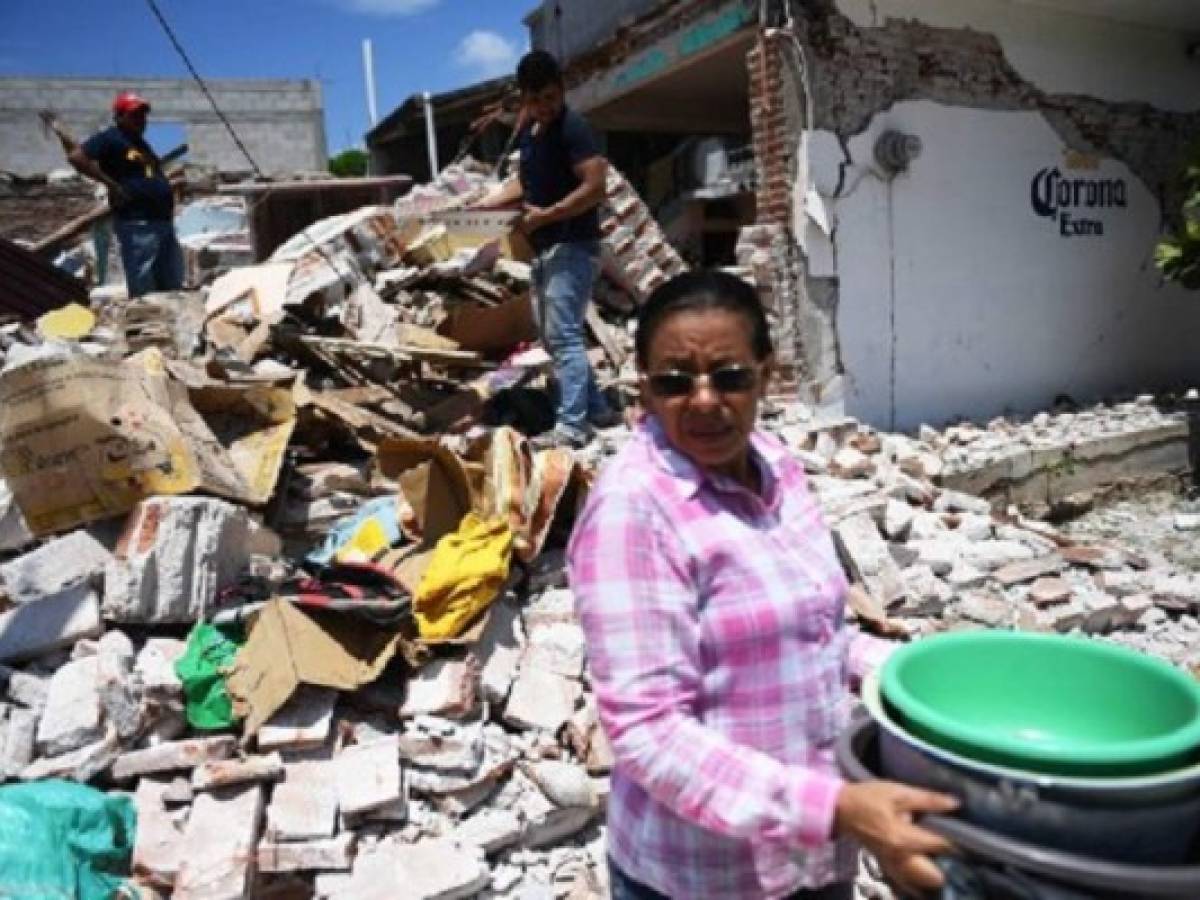 Muertos por sismo aumentan a 65 en México; Katia deja 2 víctimas más