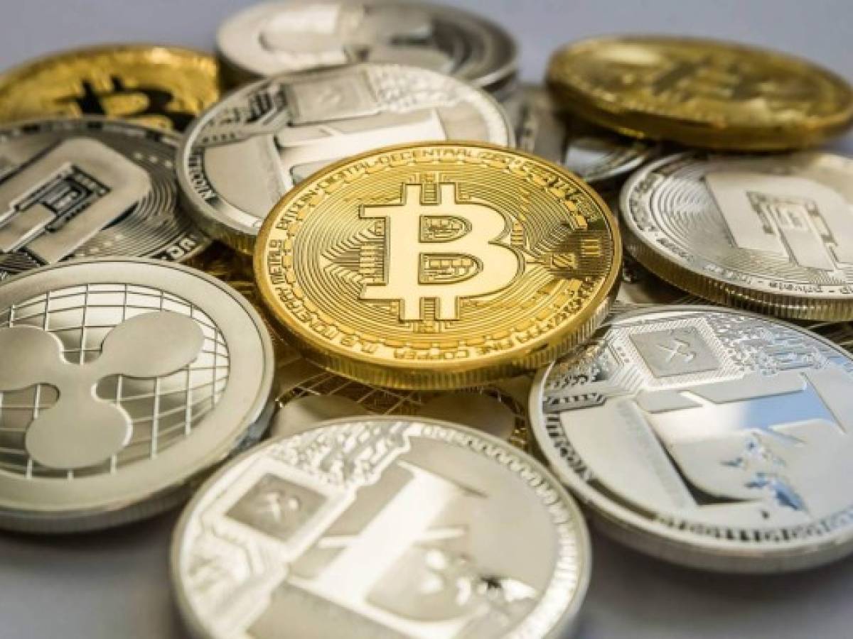 Bitcoin cotiza al alza tras legalización de criptomonedas en Ucrania