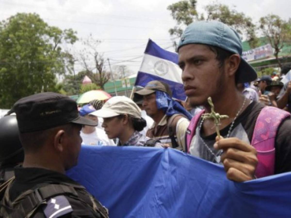 Policía bloquea marcha campesina contra el Canal en Nicaragua