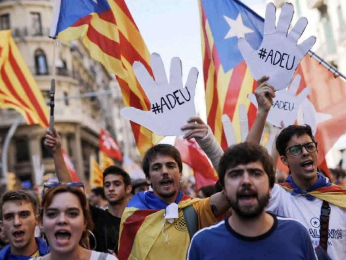 Cataluña al borde de la intervención tras descartar elecciones