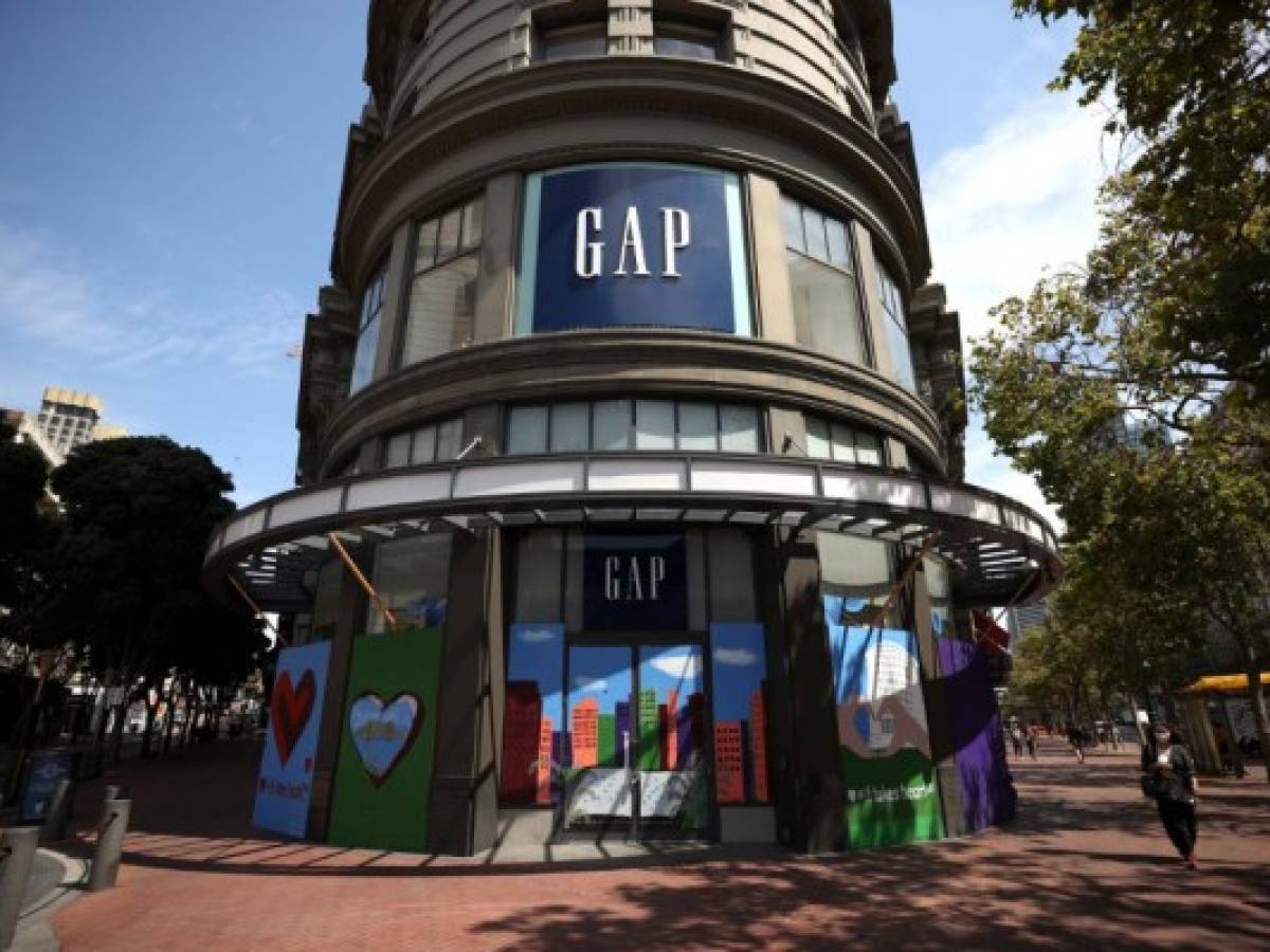 La marca de moda Gap se plantea cerrar tiendas en Europa