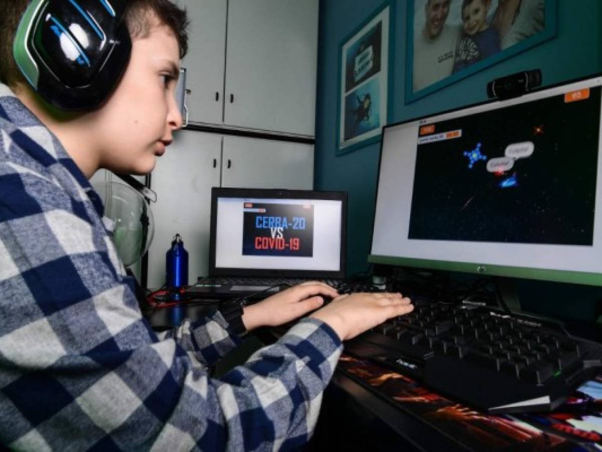 Confinado y con solo nueve años, niño italiano inventa un videojuego