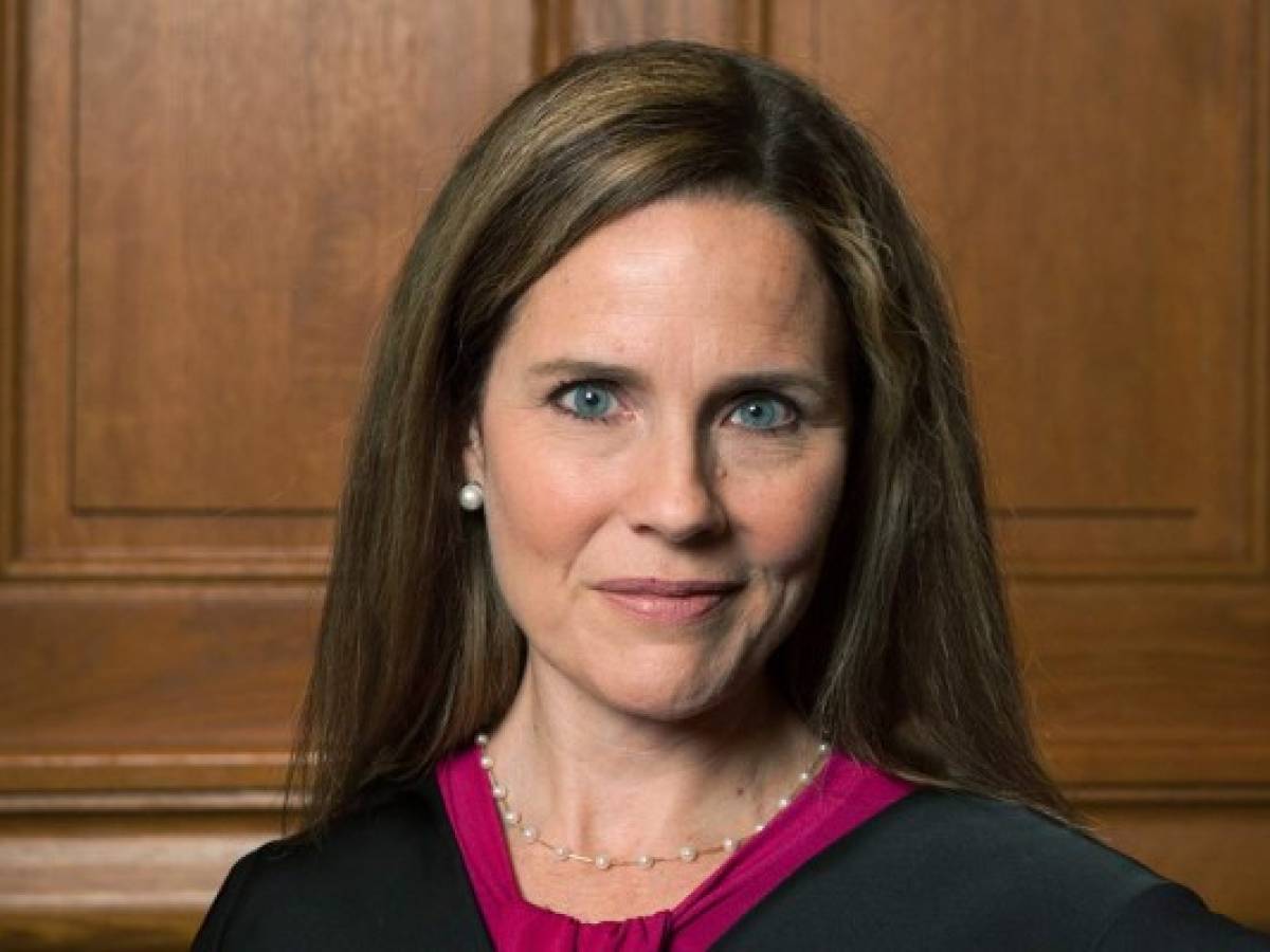 Trump nombra a la conservadora Amy Coney Barrett para la Corte Suprema