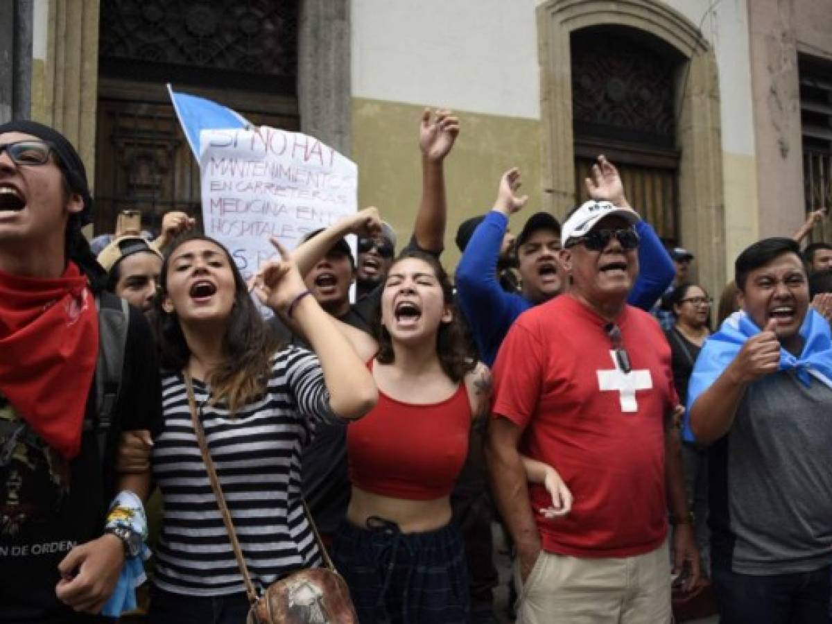 Guatemala: Protestas anticorrupción marcan festejos de independencia