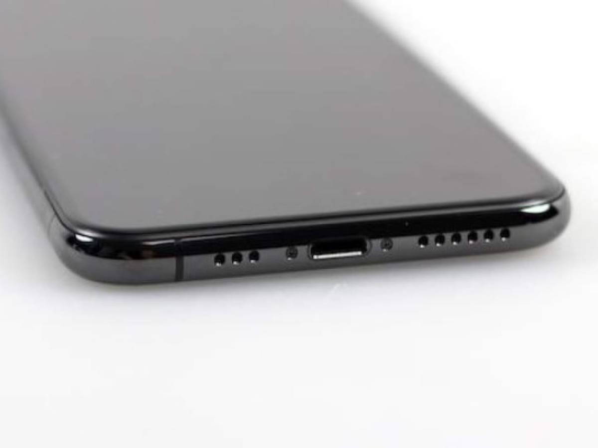 El iPhone del futuro no tendría notch y tampoco puerto Lightning