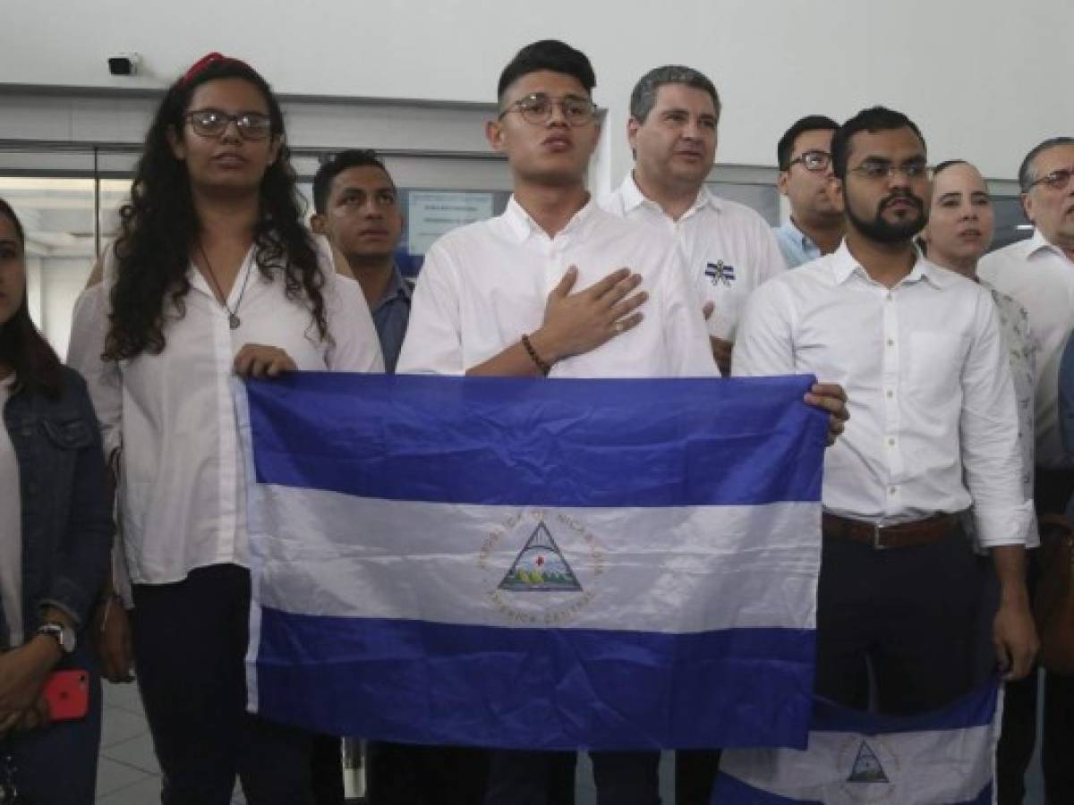 Estudiante exiliado que increpó a Ortega regresa a Nicaragua