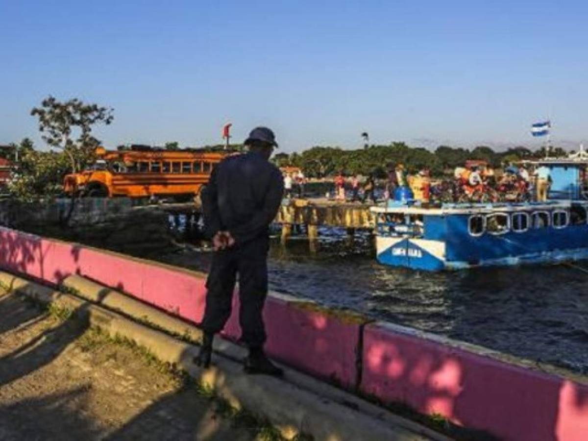 Policía reprime a campesinos que protestan contra canal en Nicaragua