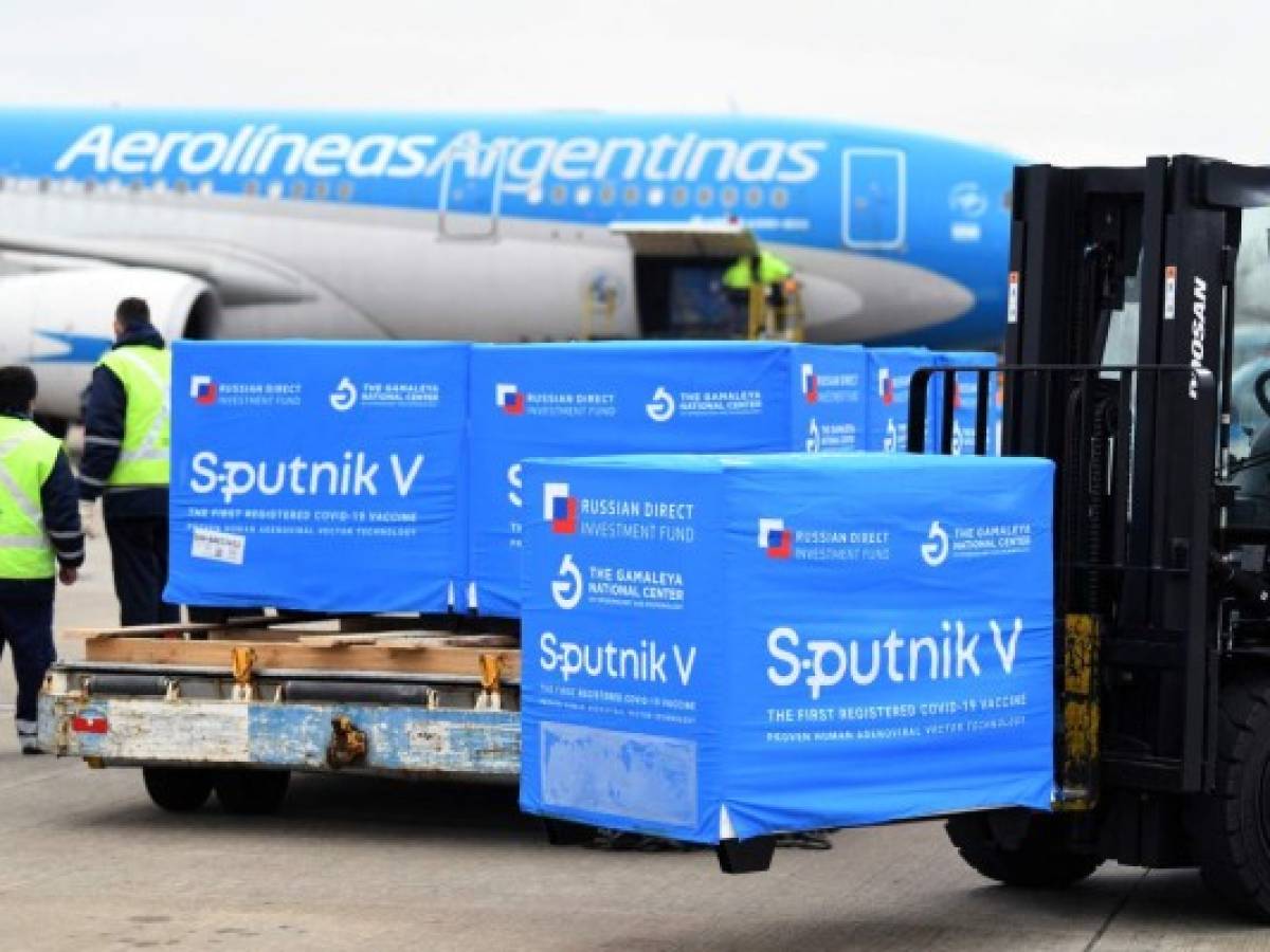 Argentina ya distribuye 'su propia” Sputnik V