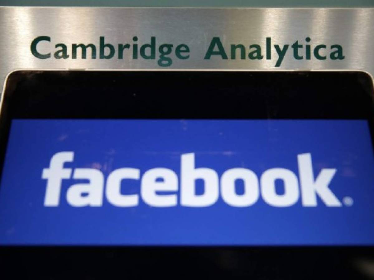 Psicólogo defiende su rol en el escándalo Facebook - Cambridge Analytica