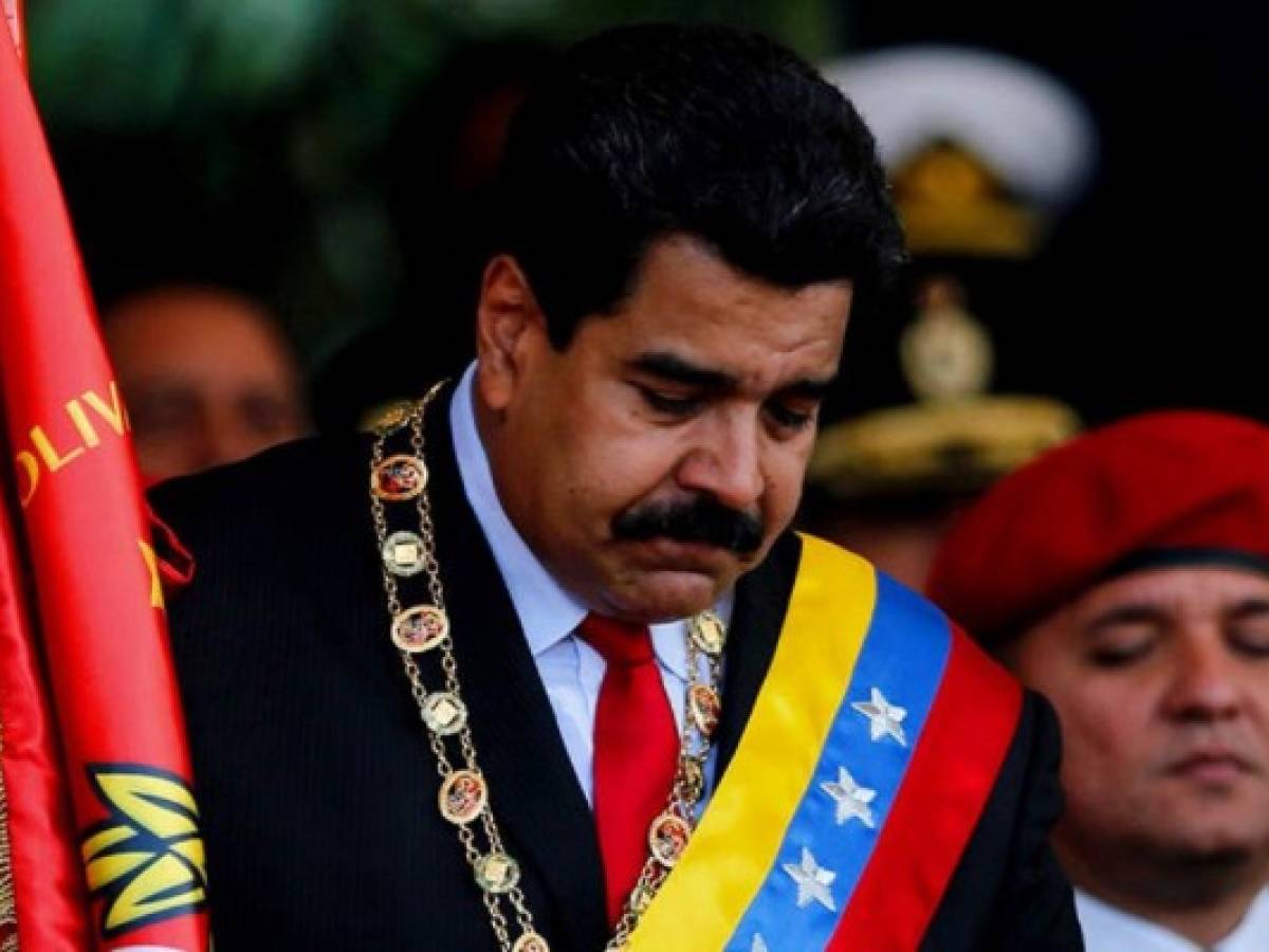 Maduro, al borde del knock out por desenfreno fiscal