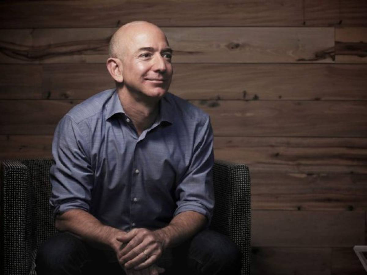 El CEO de Amazon, Jeff Bezos, se convierte en la persona más rica del mundo