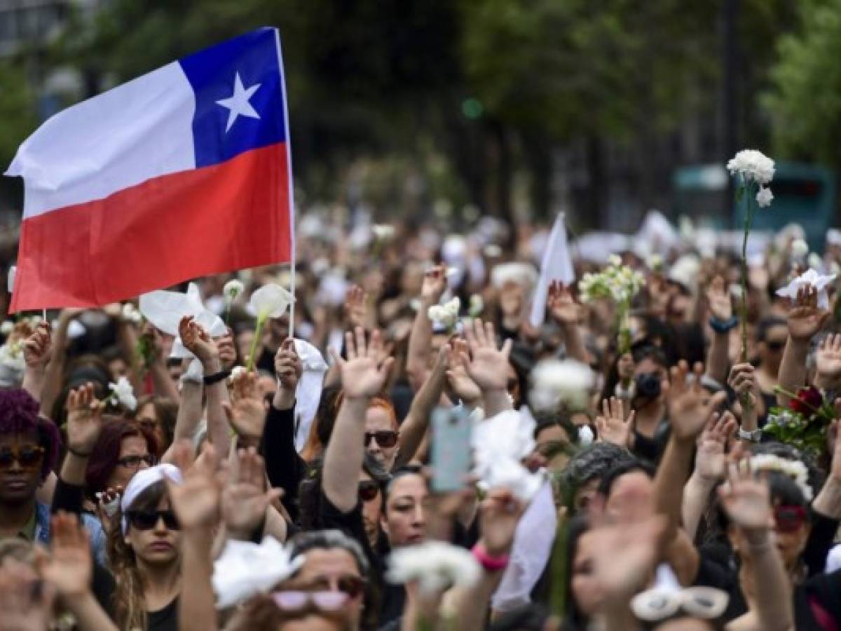 Chile lanza plan económico por US$5.500 millones ante crisis social