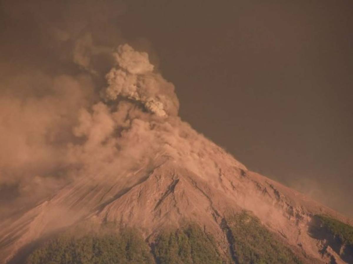 Guatemala: Más de 4.000 evacuados por nueva erupción del Volcán de Fuego