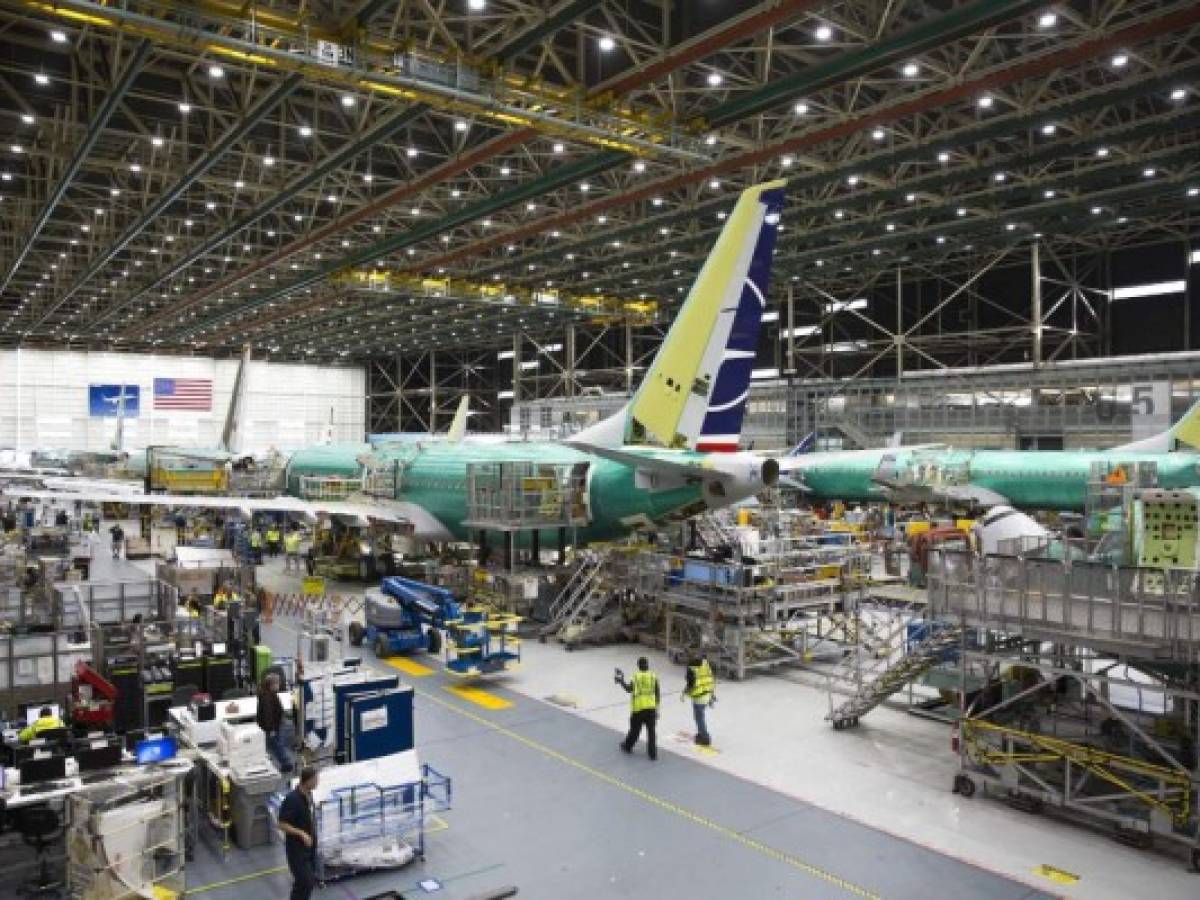 Boeing deberá revisar todos sus 737 de la vieja generación