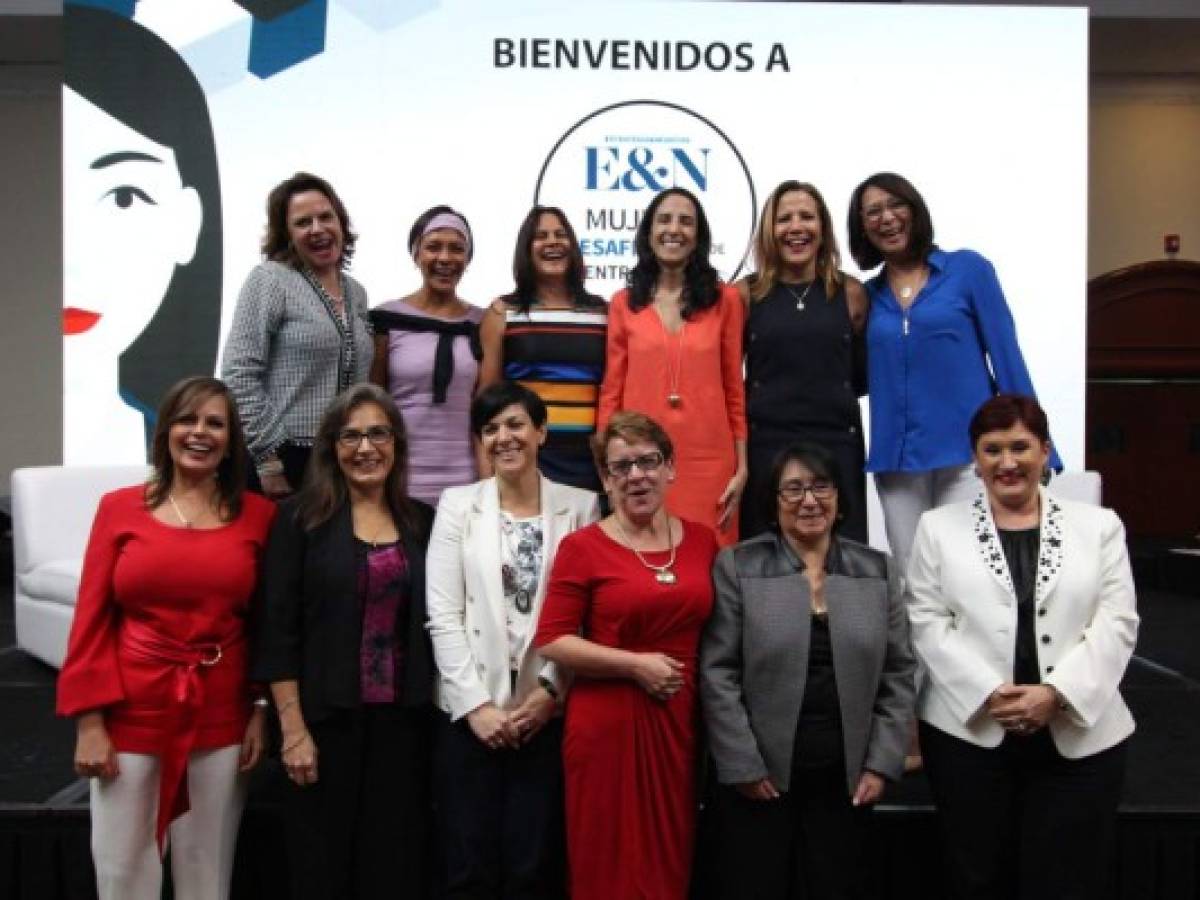 Centroamericanas Desafiantes Sin límites: Mujeres que soñaron con la luna…y volaron mucho más alto