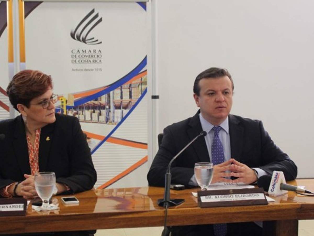 Ligero descenso en la confianza de los comerciantes ticos