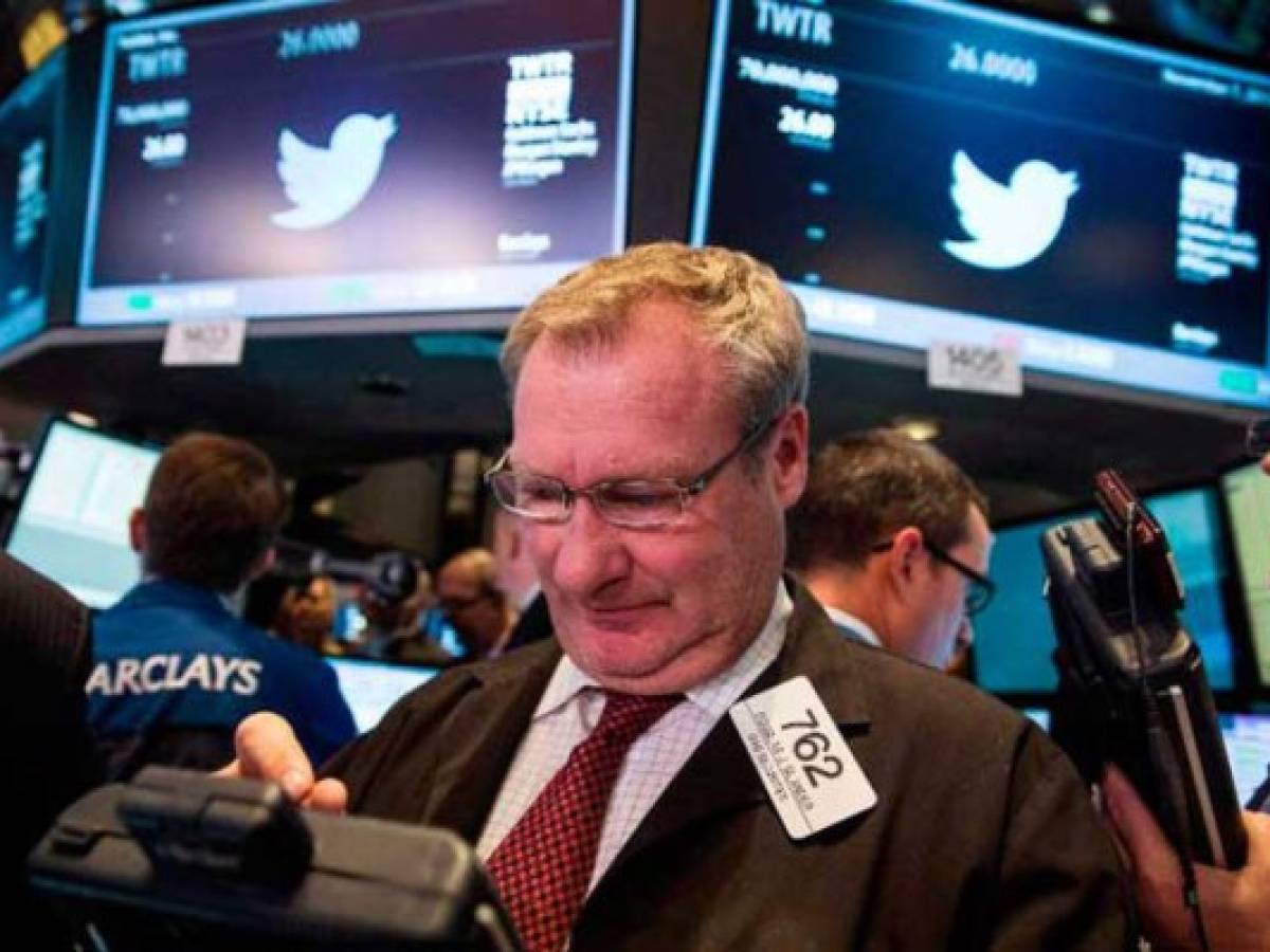 Twitter cae en bolsa tras crecimiento decepcionante de número de usuarios