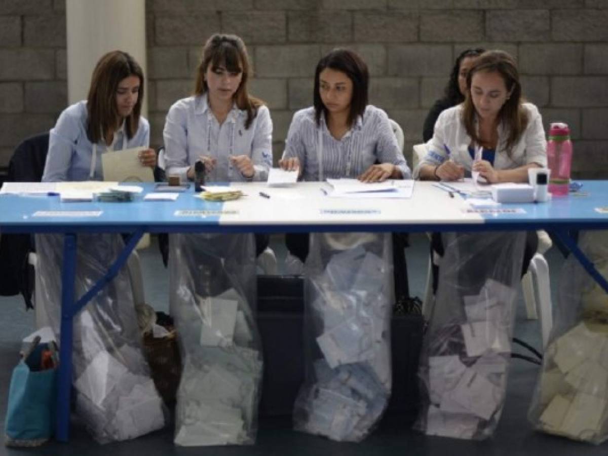 A las 10 pm estará escrutado el 50% de los votos, dice TSE