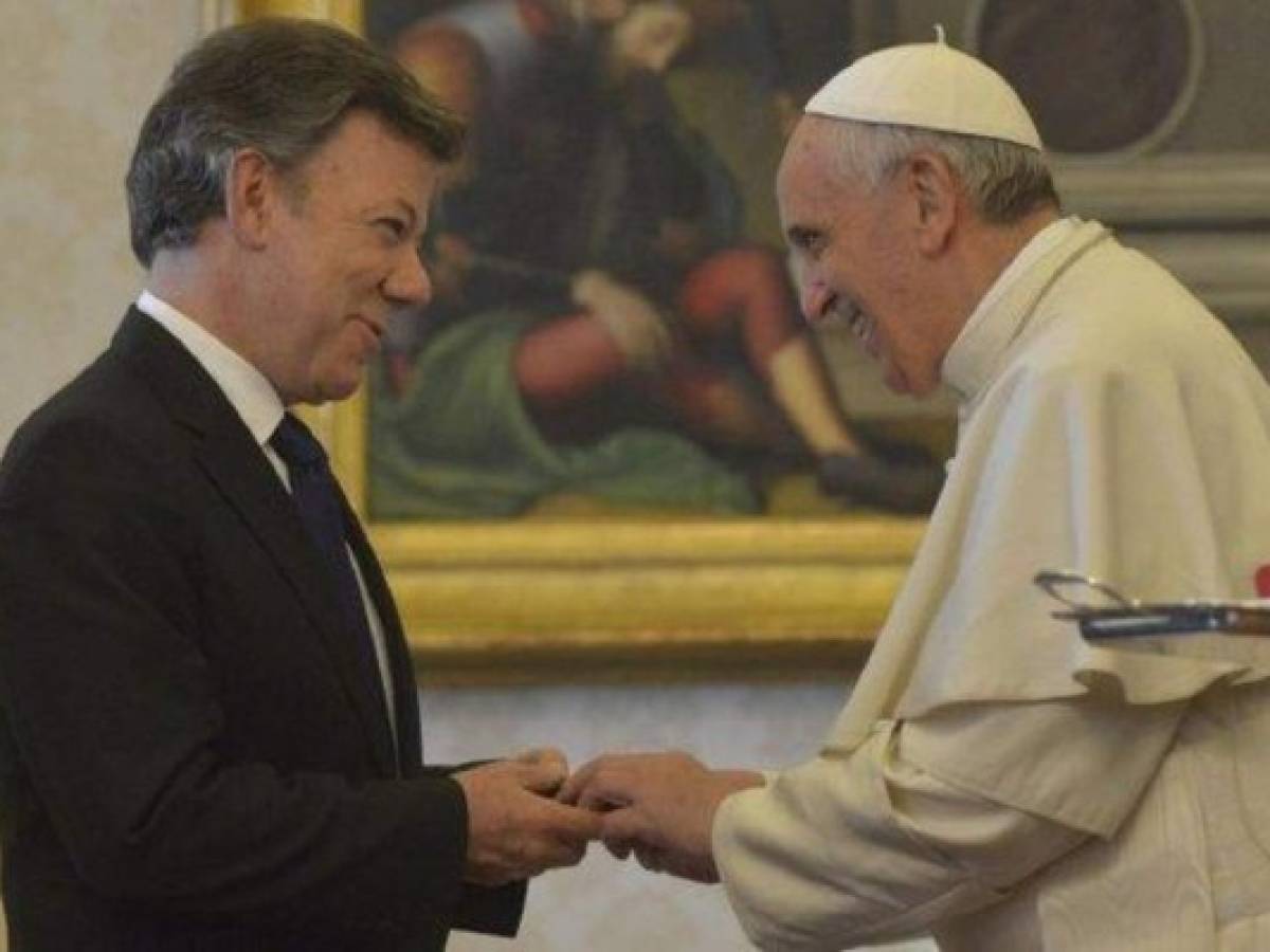 Santos confía en 'espaldarazo' de Francisco para Acuerdo de Paz