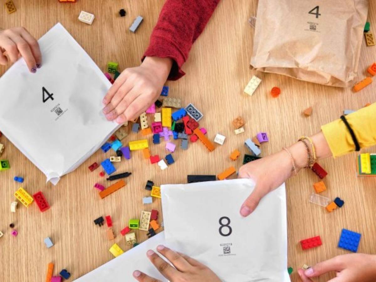 ﻿Los juguetes Lego cambian bolsas de plástico por las de papel