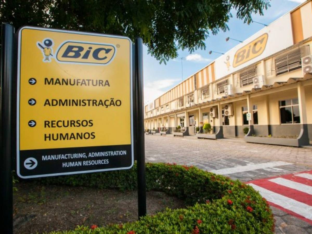 BIC transforma su uso del plástico