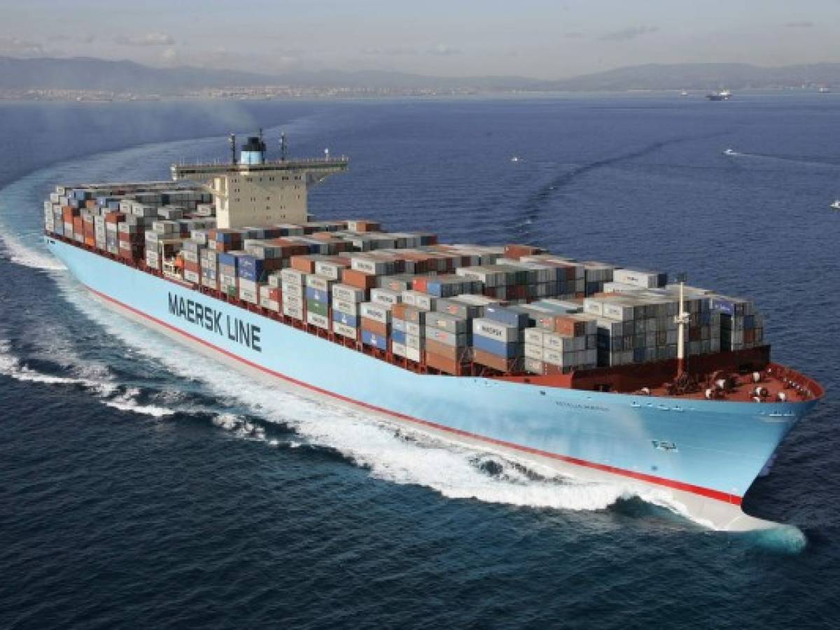 Naviera Maersk Line analiza aumentar tránsitos por el Canal de Panamá tras ampliación