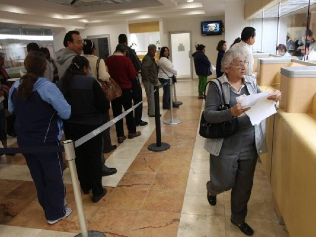Costa Rica bajará tasas para reactivar la economía