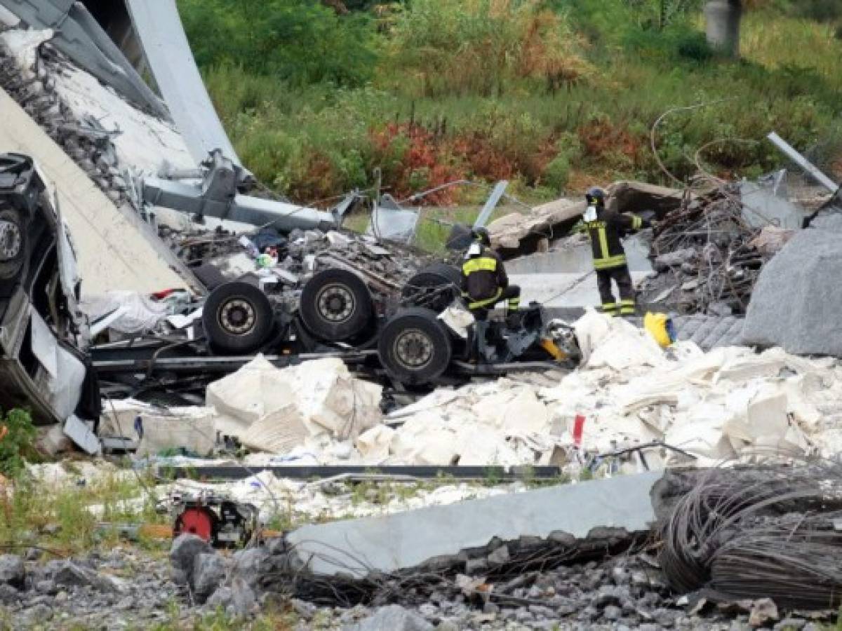 Una treintena de muertos por derrumbe de puente en autopista italiana