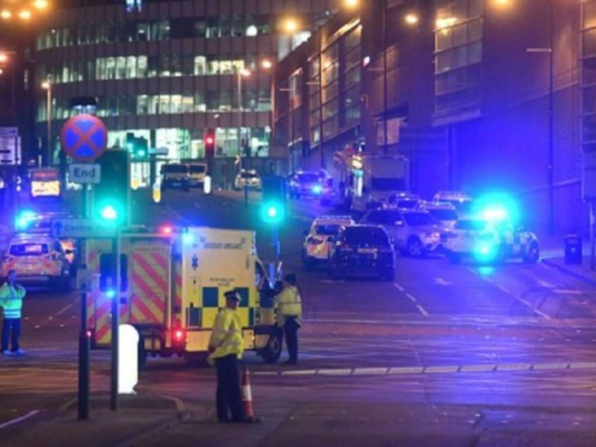 Decenas de muertos en atentado en un concierto en Inglaterra