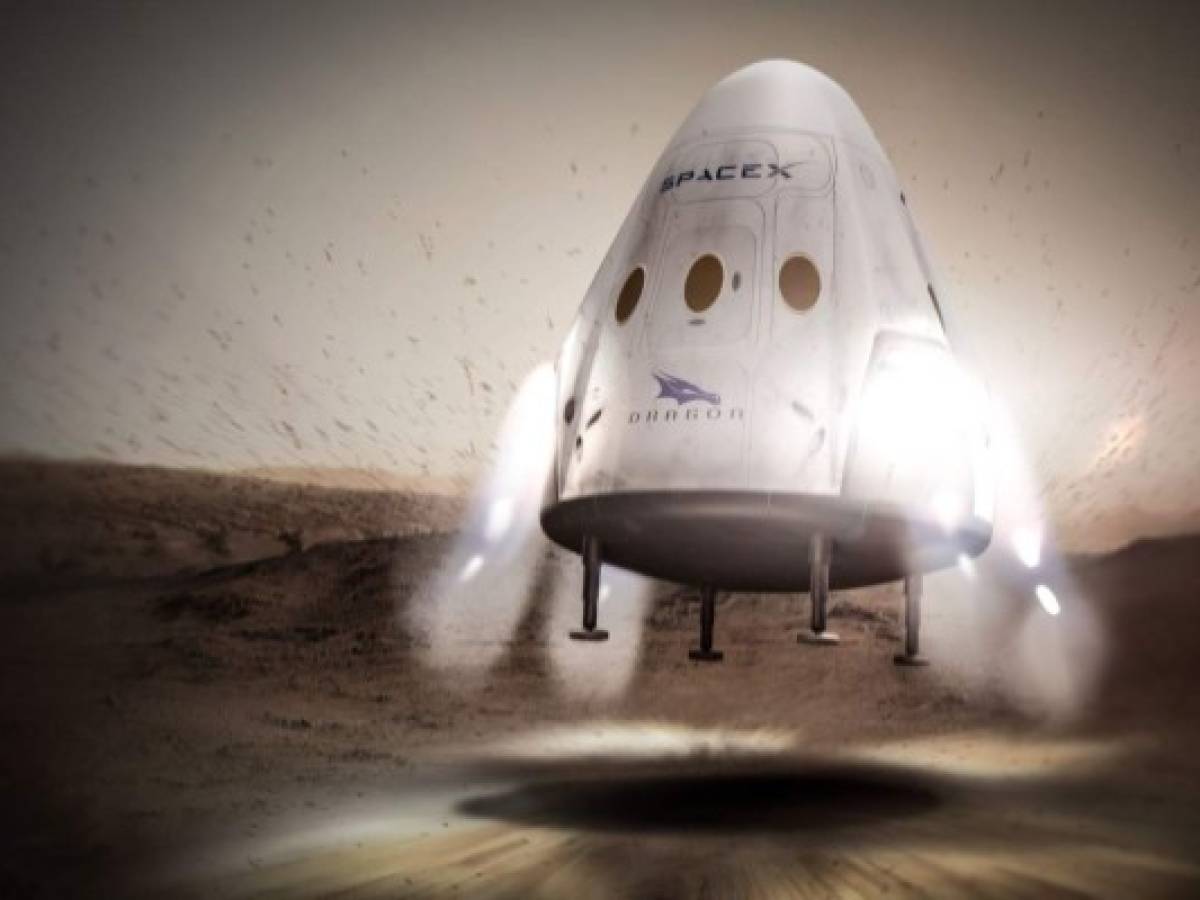 SpaceX firma su primer contrato de lanzamiento con un cohete que ya fue usado