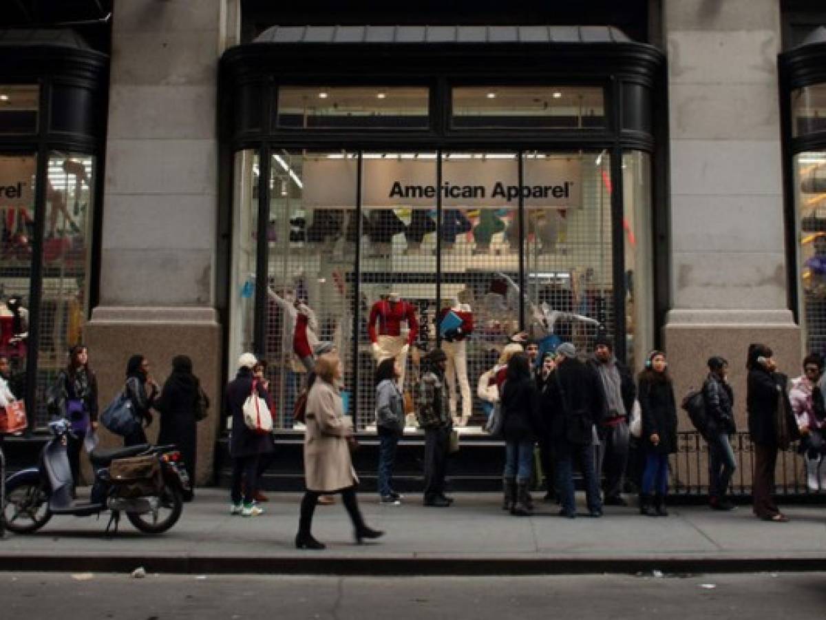 American Apparel cierra tiendas y suprime empleos