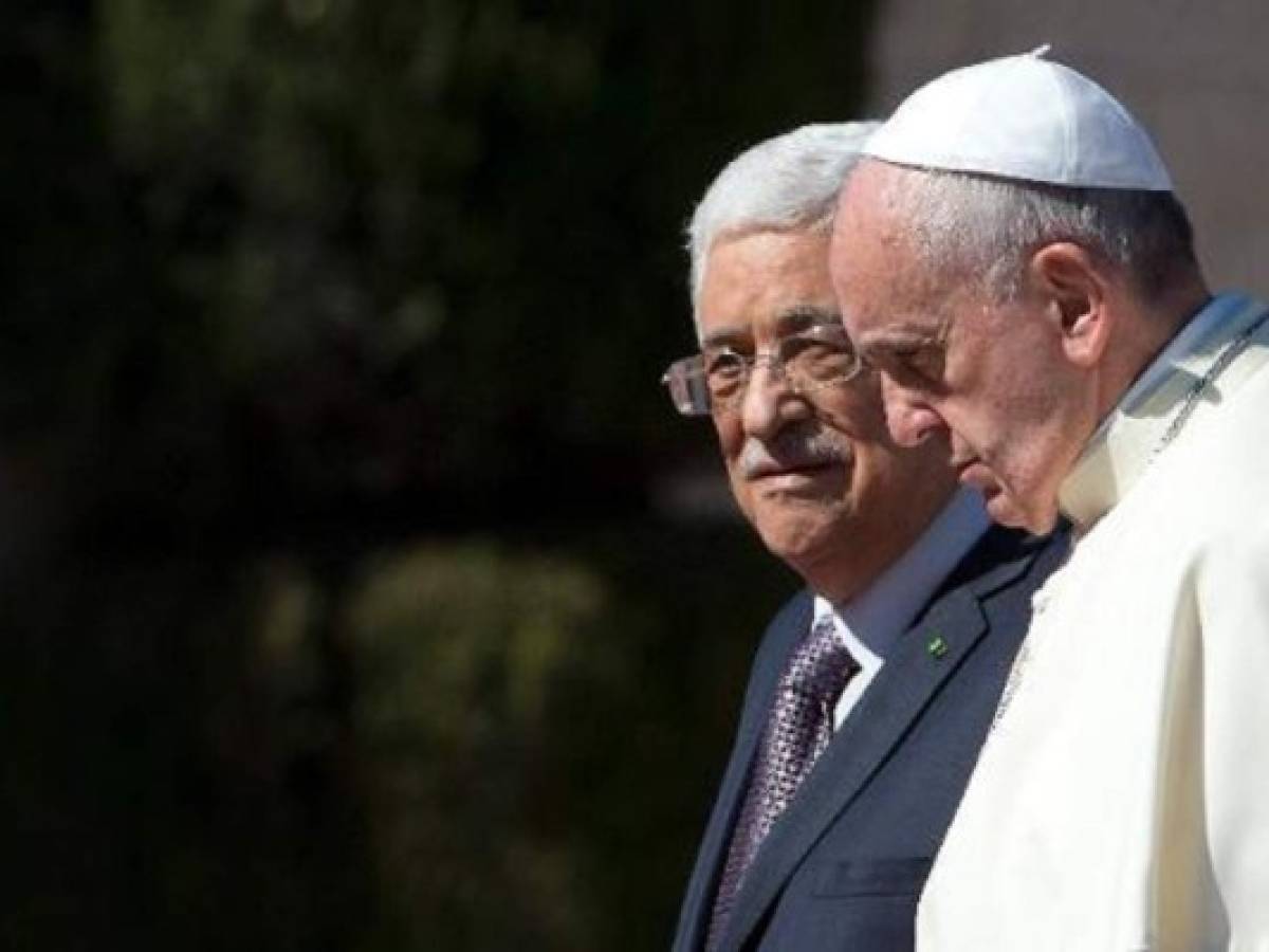 Papa Francisco quita protagonismo a EE.UU. en Medio Oriente