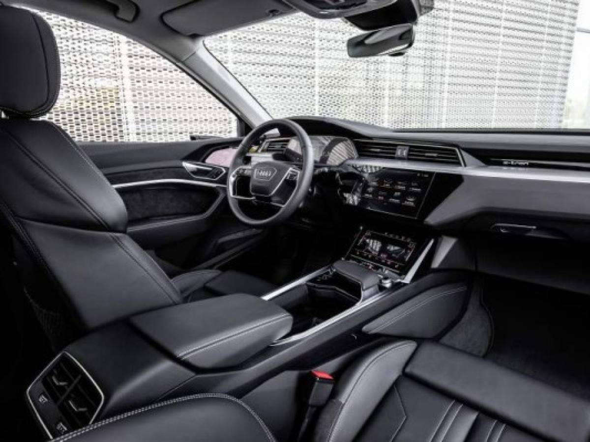 The Audi e-tron in Abu Dhabi,Interior