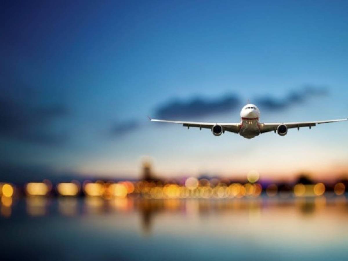 Demanda de transporte aéreo remonta después de la estación de los huracanes